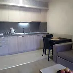 Golden Sands Hotel 아파트