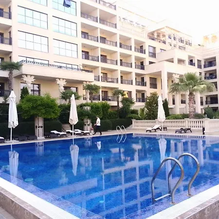 Lejlighedshotel Golden Sands Hotel